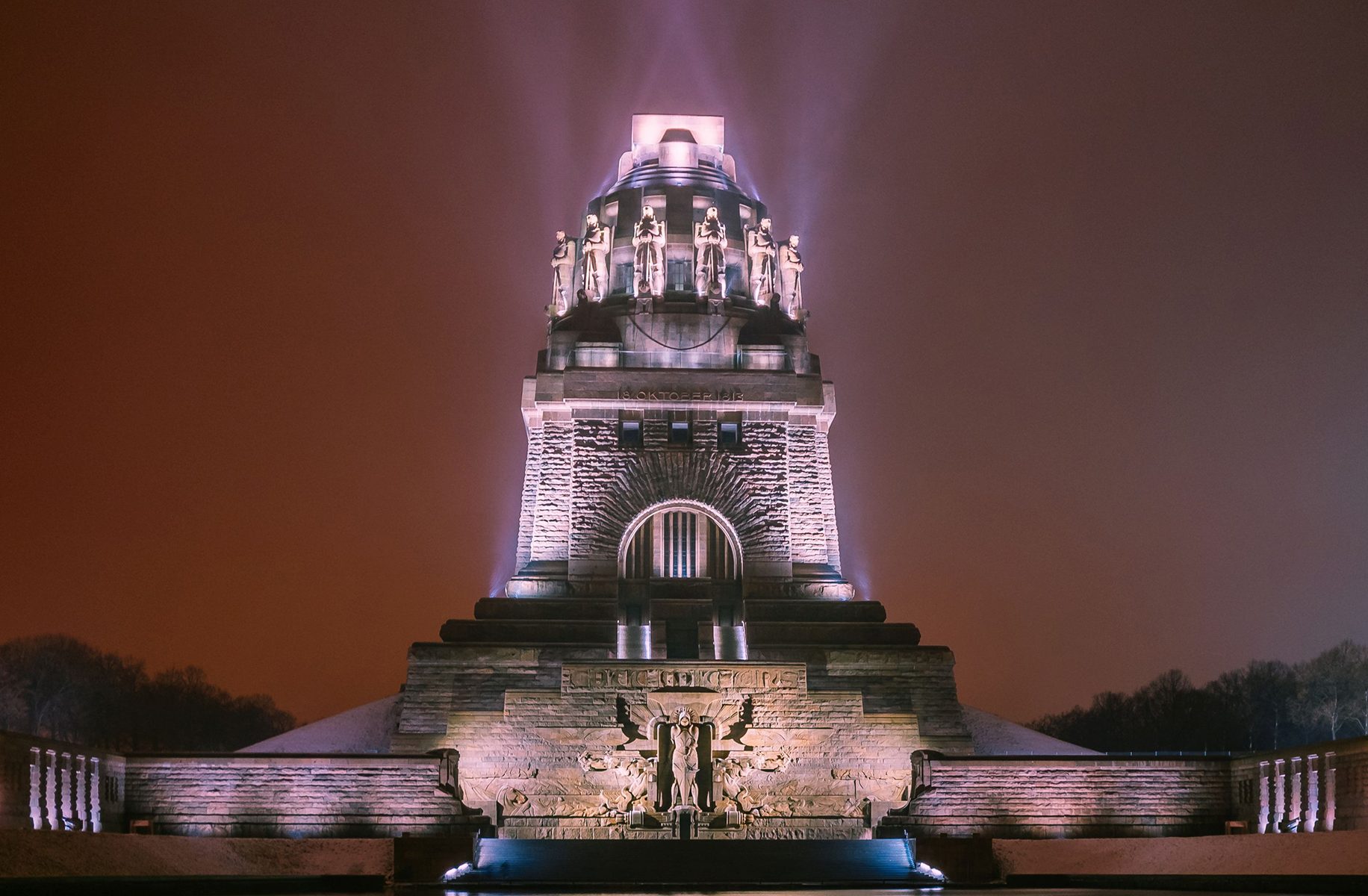Völkerschlachtdenkmal Leipzig bei Nacht